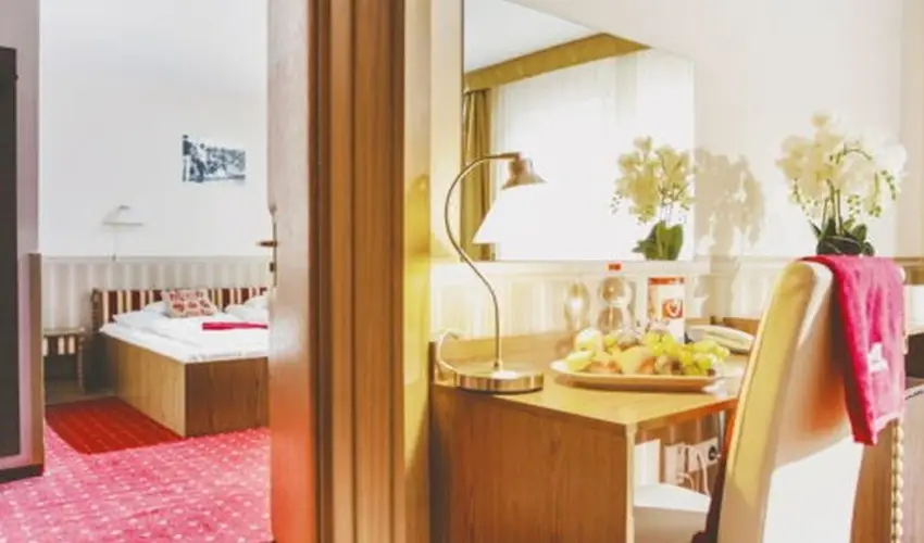 Hotel Piroska Bk, Bkfrd - Mjus 1.