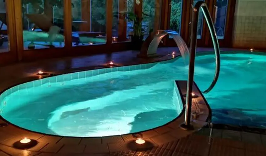 Hotel Piroska Bk, Bkfrd - Mjus 1.