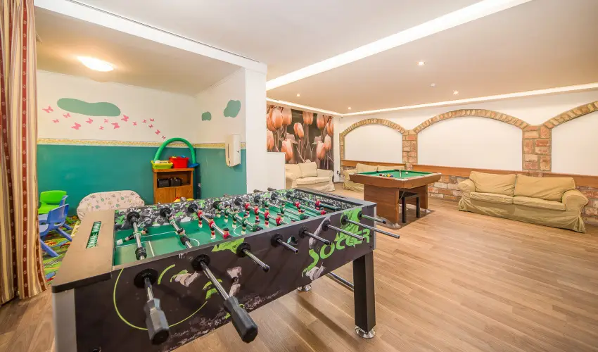 Hotel Piroska Bk, Bkfrd - Mjus 1.