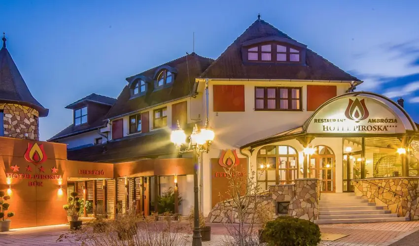 Hotel Piroska Bk, Bkfrd - Mjus 1.