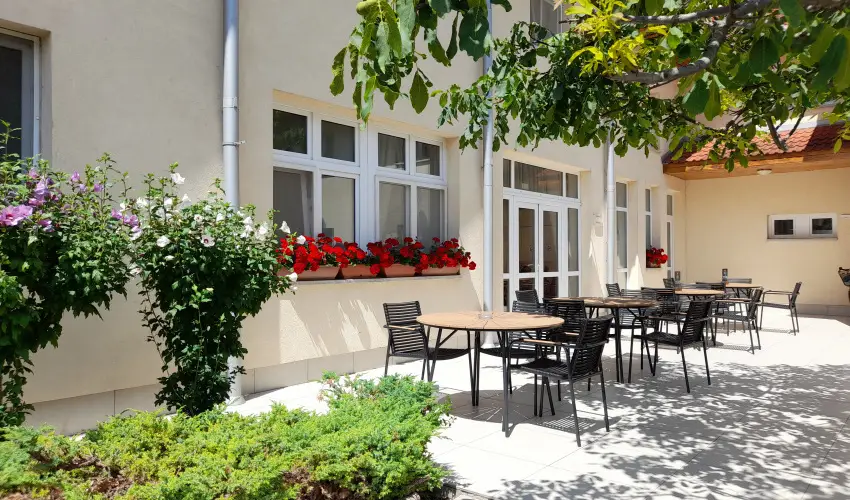 Hotel Platn Szkesfehrvr Szkesfehrvr - Mjus 1.