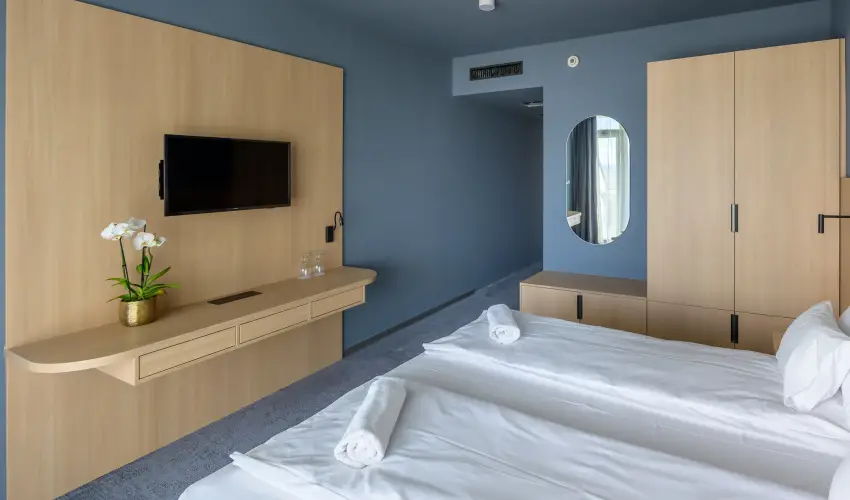 Hotel Princeps S�toralja�jhely - M�jus 1.