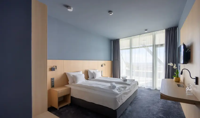 Hotel Princeps S�toralja�jhely - M�jus 1.