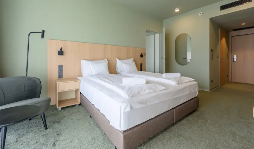 Hotel Princeps S�toralja�jhely - M�jus 1.