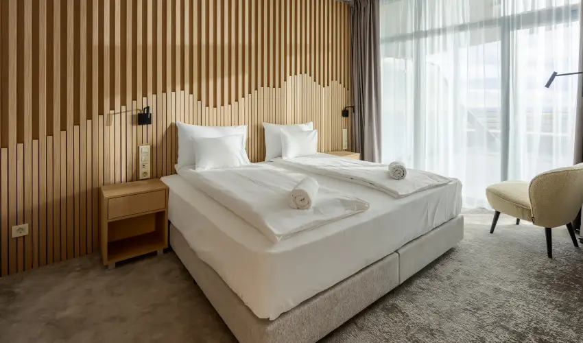 Hotel Princeps S�toralja�jhely - M�jus 1.