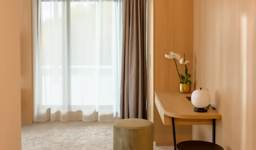 Hotel Princeps S�toralja�jhely - M�jus 1.