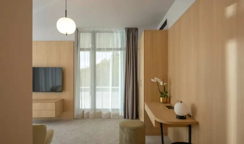 Hotel Princeps S�toralja�jhely - M�jus 1.