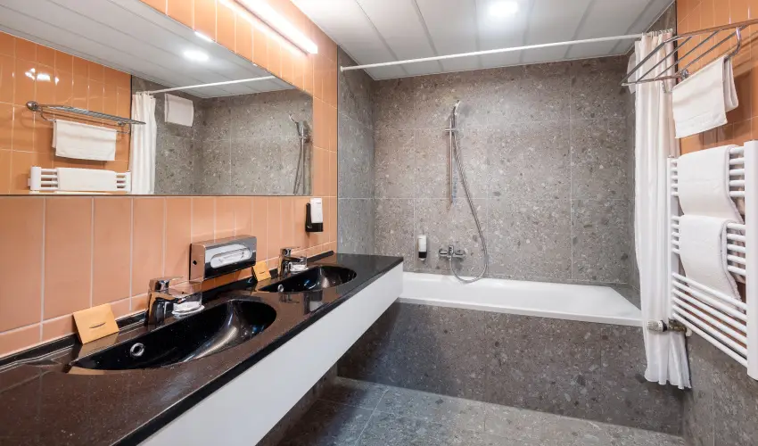 Hunguest B�k B�k, B�kf�rd� - M�jus elseje B�kf�rd�n all inlusive ell�t�ssal (min. 3 �j)