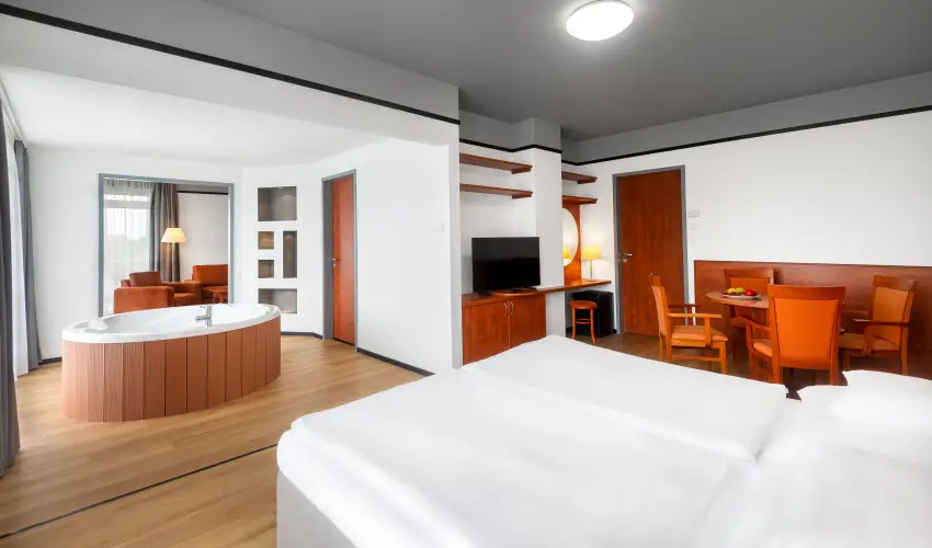 Hunguest B�k B�k, B�kf�rd� - M�jus elseje B�kf�rd�n all inlusive ell�t�ssal (min. 3 �j)