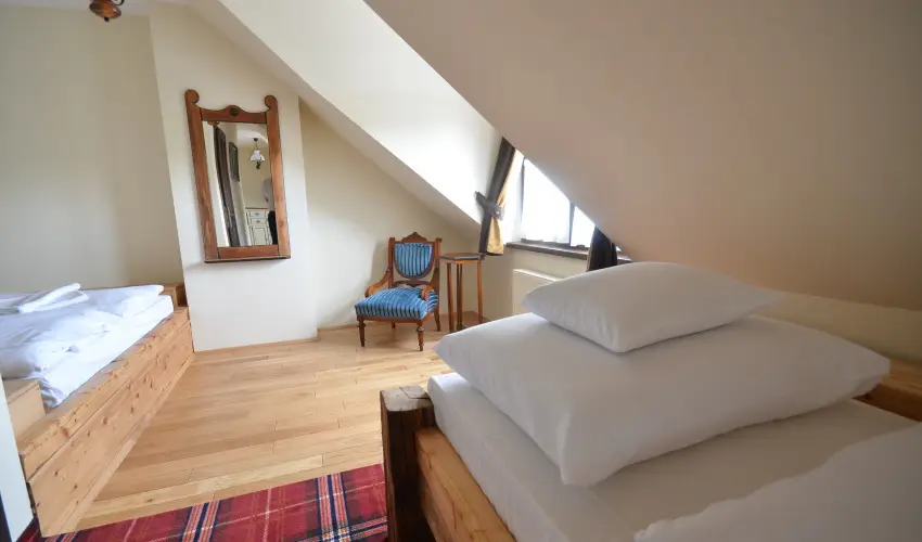 Rvsz Hotel, tterem & Rosa Spa Gyr - Mjus 1. 