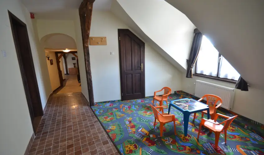 Rvsz Hotel, tterem & Rosa Spa Gyr - Mjus 1. 