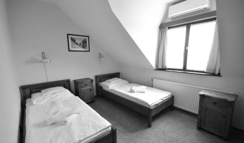 R�v�sz Hotel, �tterem & Rosa Spa Gy�r - M�jus 1. 