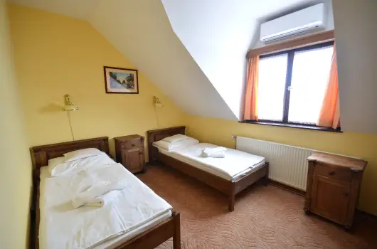 Rvsz Hotel, tterem & Rosa Spa - Mjus 1. 