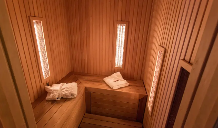 Rvsz Hotel, tterem & Rosa Spa Gyr - Mjus 1. 