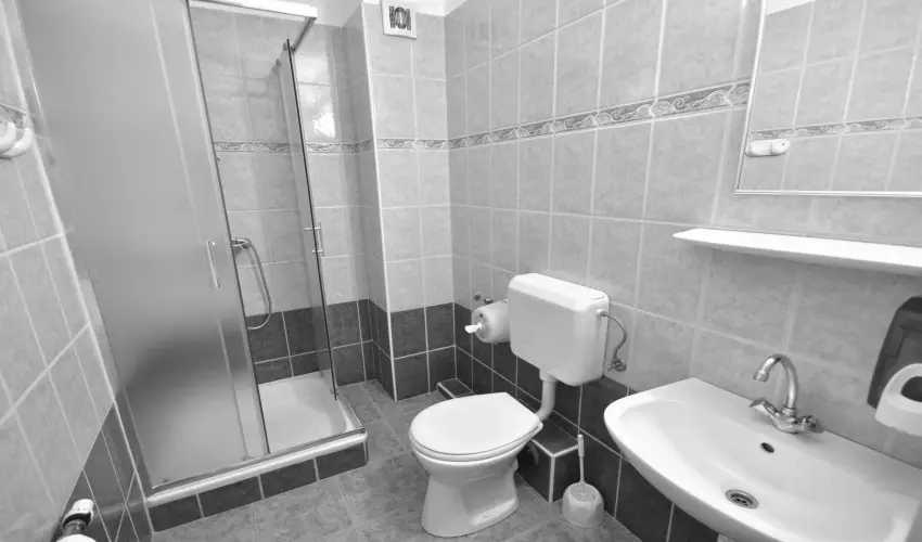 R�v�sz Hotel, �tterem & Rosa Spa Gy�r - M�jus 1. 