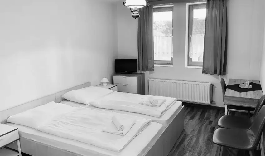 R�v�sz Hotel, �tterem & Rosa Spa Gy�r - M�jus 1. 