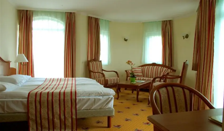 Sante Hvz Hvz - Mjus 1. (min. 2 j)