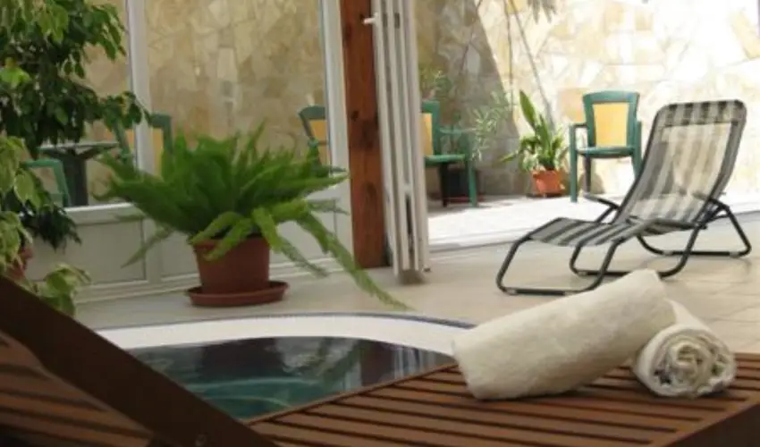 Sante Hvz Hvz - Mjus 1. (min. 2 j)