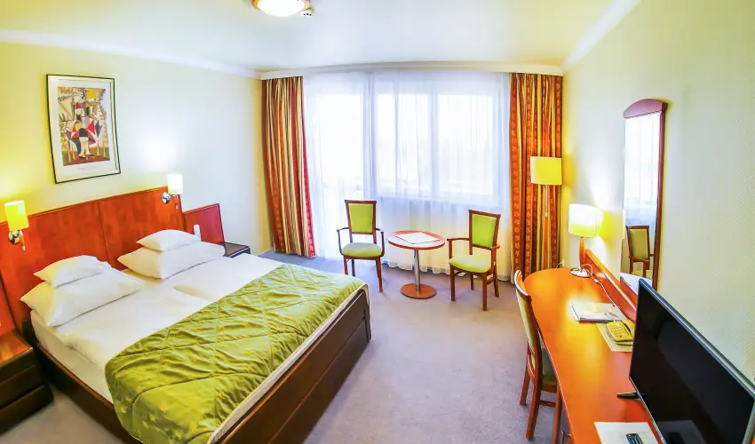 Silver Hotel Hajdszoboszl - Mjus 1. - specilis elrefizetssel