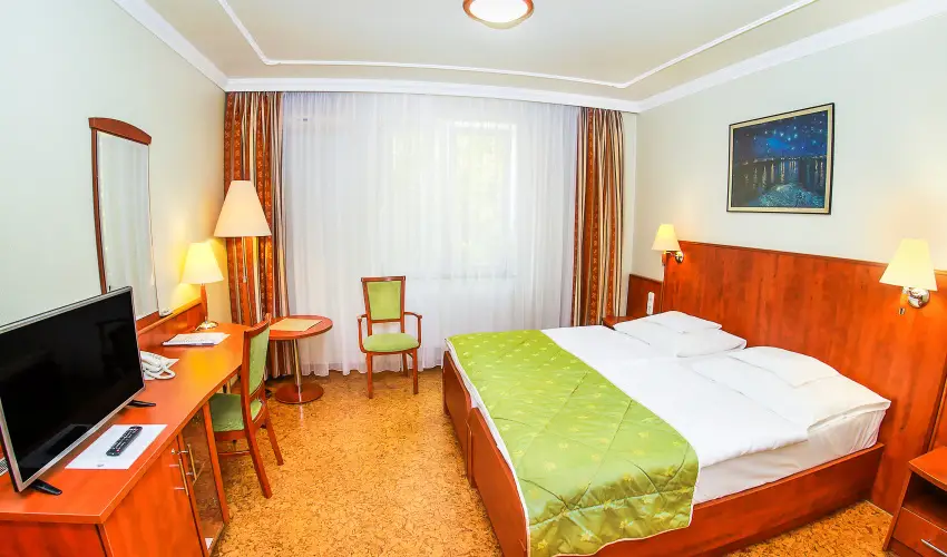 Silver Hotel Hajdszoboszl - Mjus 1. - specilis elrefizetssel