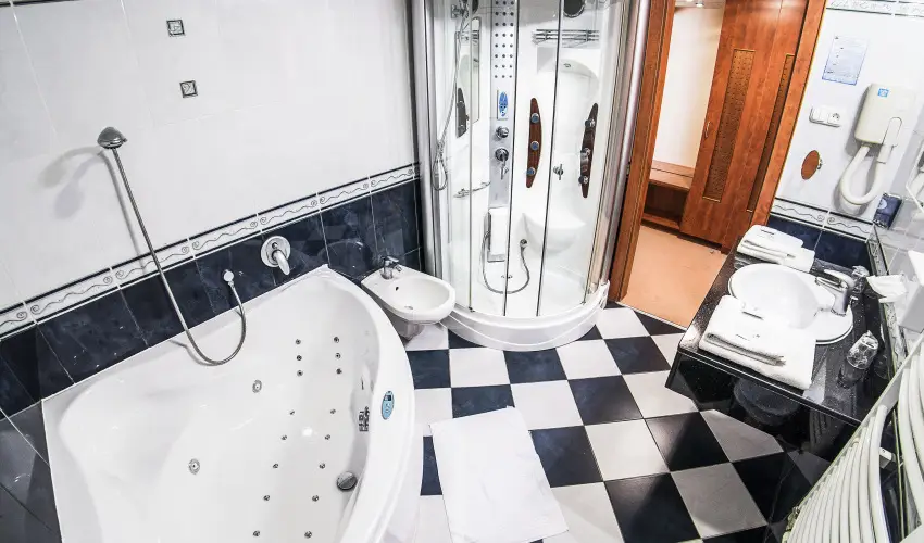 Silver Hotel Hajdszoboszl - Mjus 1. - specilis elrefizetssel