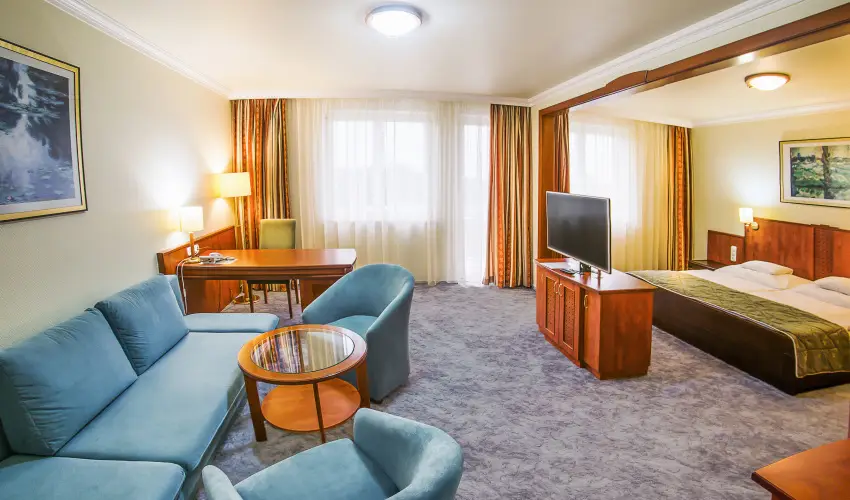 Silver Hotel Hajdszoboszl - Mjus 1. - specilis elrefizetssel