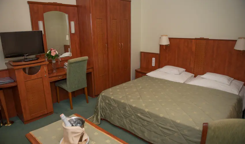 Silver Hotel Hajdszoboszl - Mjus 1. - specilis elrefizetssel