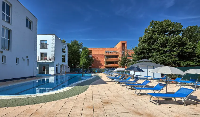 Silver Hotel Hajdszoboszl - Mjus 1. - specilis elrefizetssel