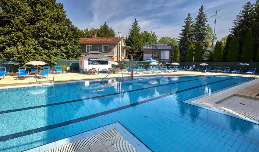 Silver Hotel Hajdszoboszl - Mjus 1. - specilis elrefizetssel