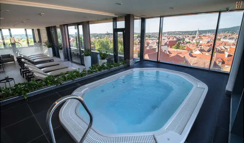 Sopron Hotel Sopron - Mjus 1.