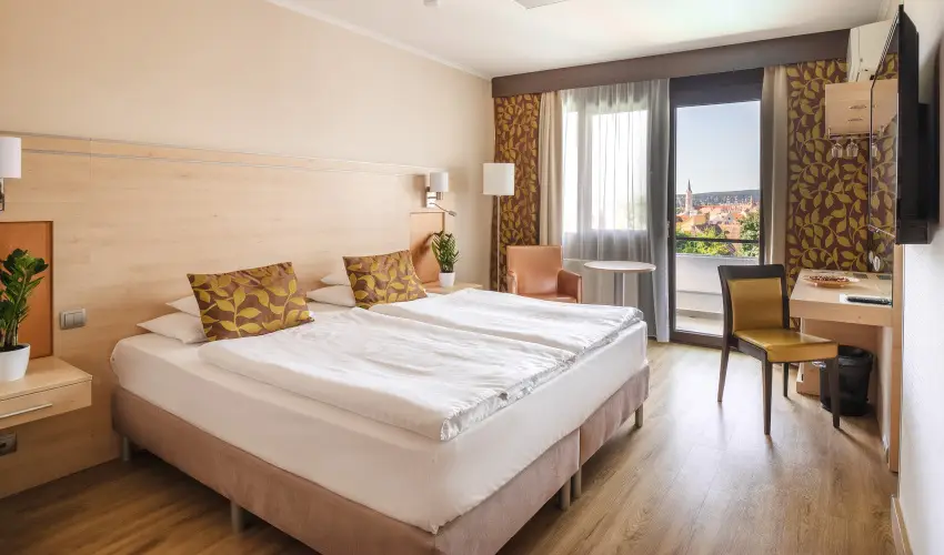 Sopron Hotel Sopron - Mjus 1.