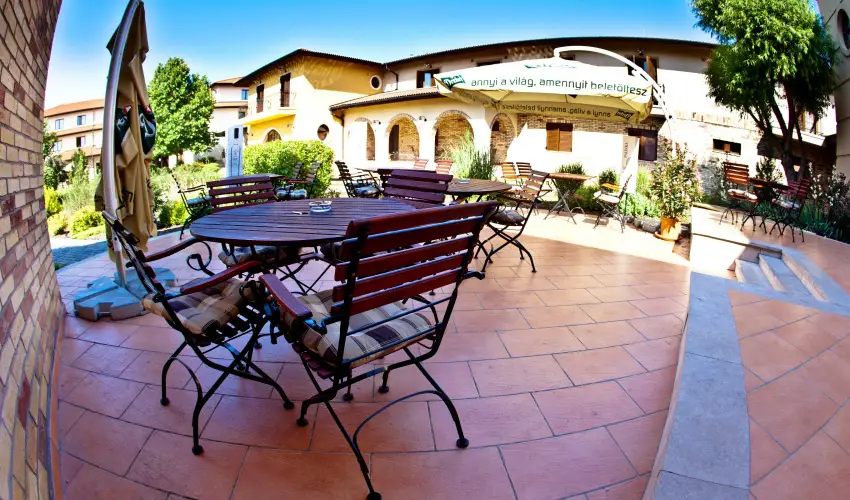 Hotel Stci Wellness & Konferencia Vecss - Mjus 1. (min. 2 j)