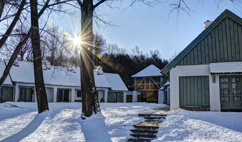 Hotel Szpalma Porva-Szpalmapuszta - Mjus 1.