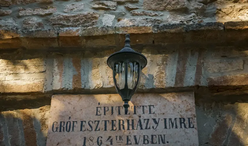 Hotel Sz�palma Porva-Sz�palmapuszta - M�jus 1.