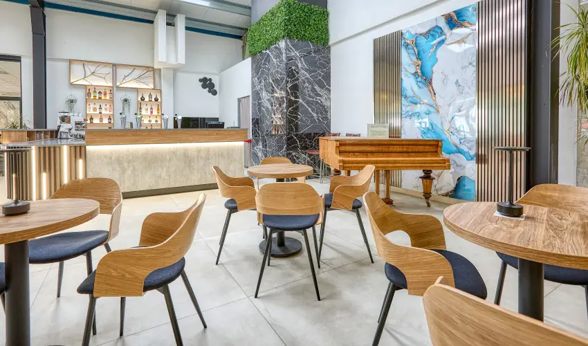 Hotel Szieszta Sopron - Mjus 1.