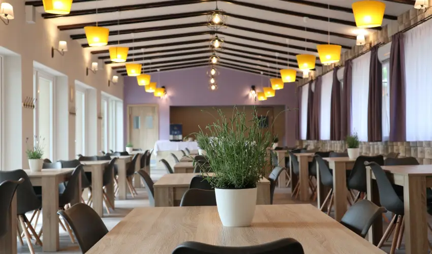 The Hotel Unforgettable - Hotel Tiliana by Homoky Hotels Budapest - Mjus 1. - teljes elrefizetssel