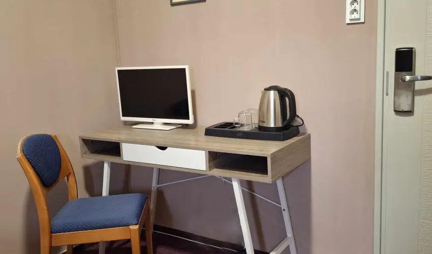 Hotel Unicornis Eger - M�jus 1.