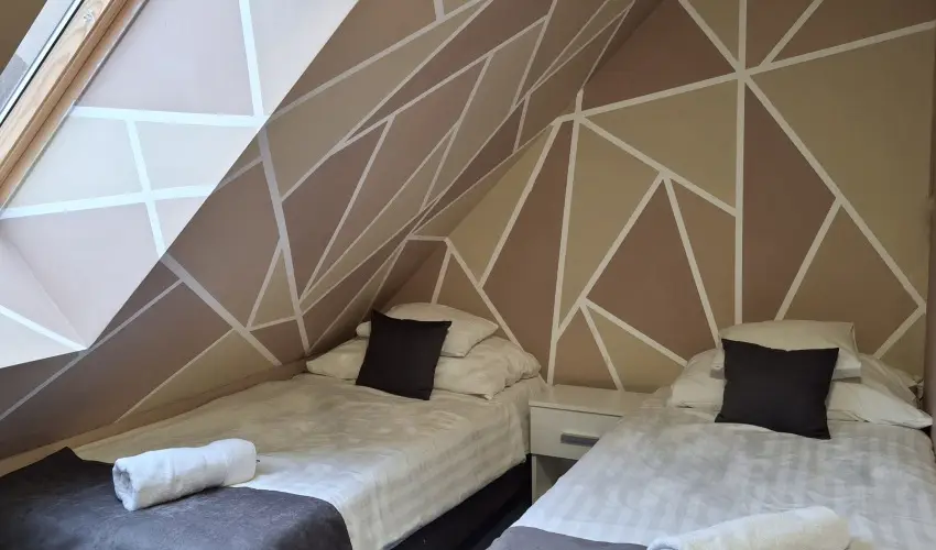 Hotel Unicornis Eger - M�jus 1.