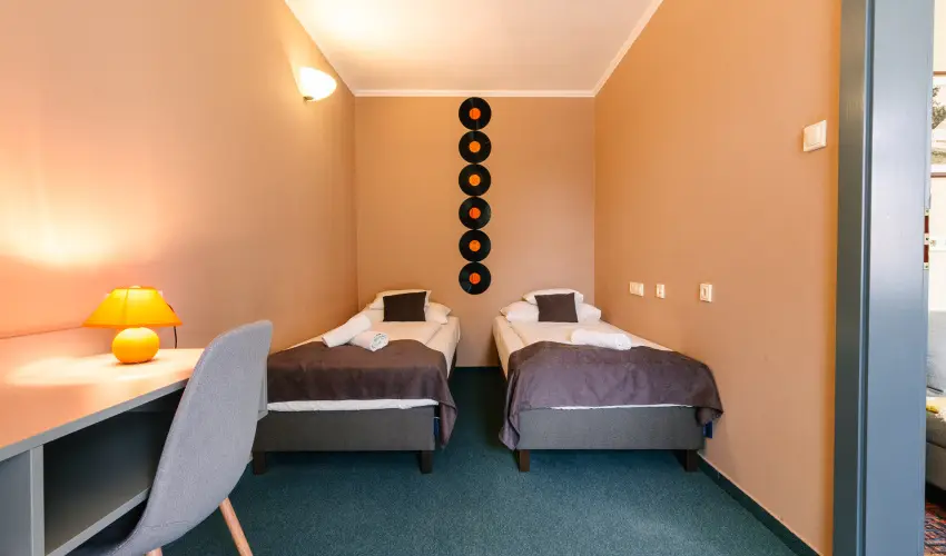 Hotel Unicornis Eger - M�jus 1.