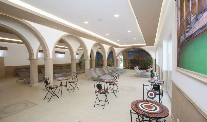 Terml Hotel Vesta Tpiszecs - Mjus 1. (min. 2 j)