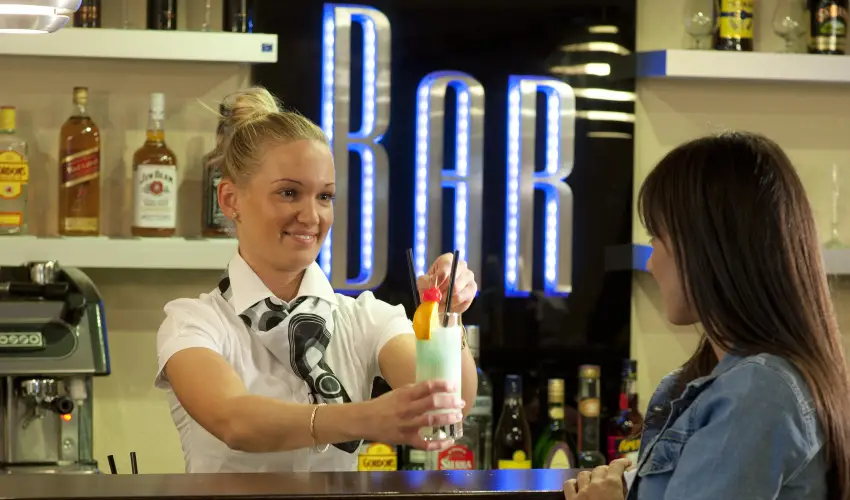 Hotel Villa V�lgy Eger - M�jus 1. (min. 3 �j)