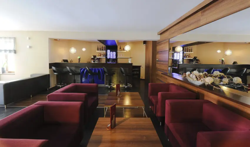 Hotel Villa V�lgy Eger - M�jus 1. (min. 3 �j)