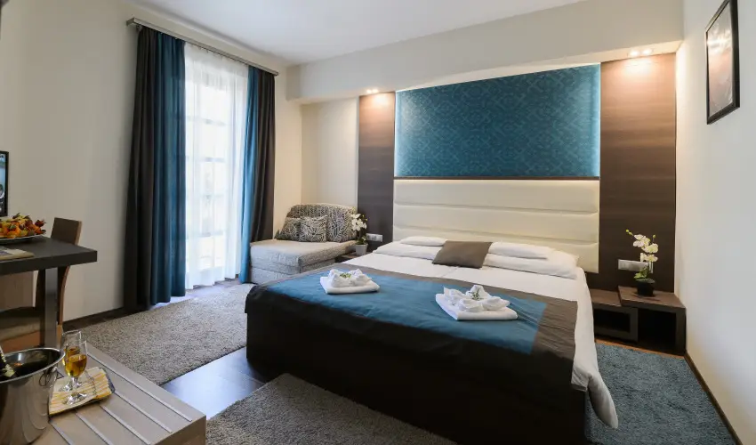 Hotel Villa V�lgy Eger - M�jus 1. (min. 3 �j)