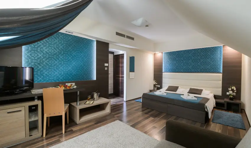 Hotel Villa V�lgy Eger - M�jus 1. (min. 3 �j)