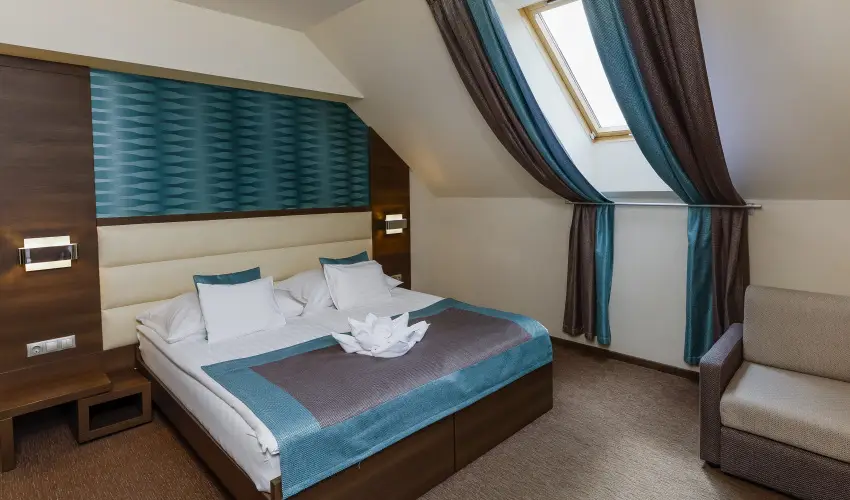 Hotel Villa V�lgy Eger - M�jus 1. (min. 3 �j)