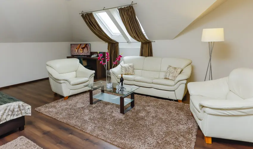 Hotel Villa V�lgy Eger - M�jus 1. (min. 3 �j)