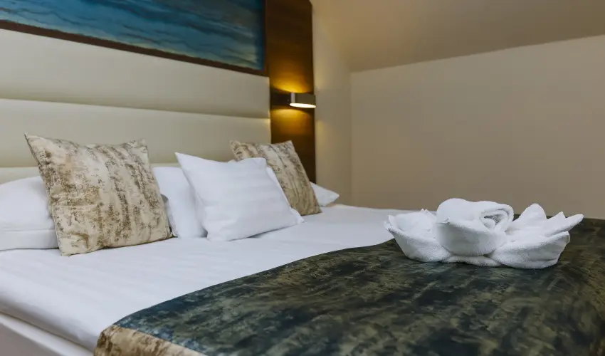 Hotel Villa V�lgy Eger - M�jus 1. (min. 3 �j)