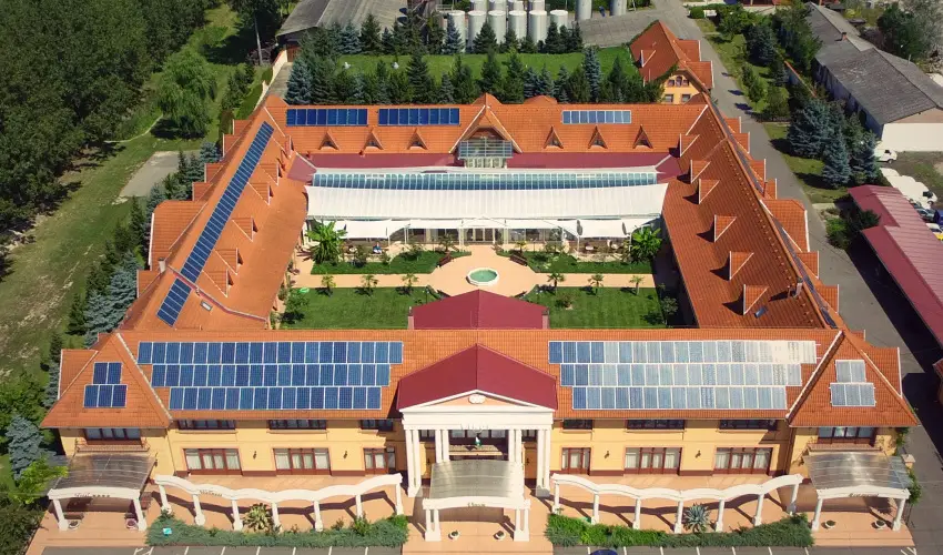 Hotel Vinum Wellness s Konferencia Hotel Kiskrs - Mjus 1.