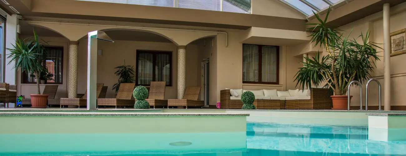 Hotel Vinum Wellness s Konferencia Hotel Kiskrs - Mjus 1. - teljes elrefizetssel