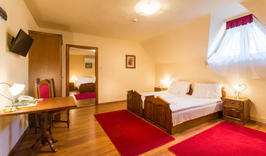 Hotel Vinum Wellness s Konferencia Hotel Kiskrs - Mjus 1.